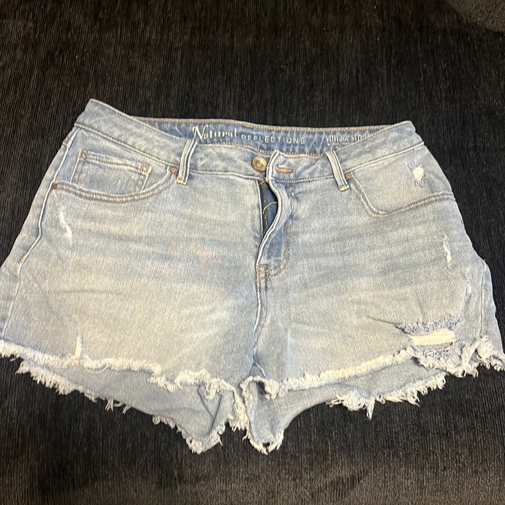 Natural Reflections shorts